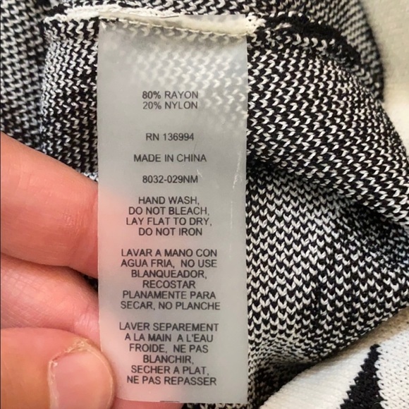 Neiman Marcus skirt - Picture 4 of 4